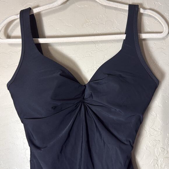 Miracle suit black one piece scoop back swimsuit size 14 - Picture 2 of 8
